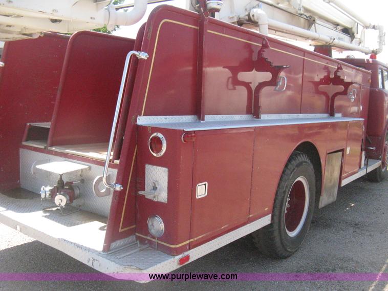image for item D8475 1969 Ford 1000 Super Duty firetruck