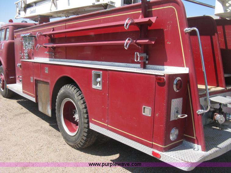 image for item D8475 1969 Ford 1000 Super Duty firetruck