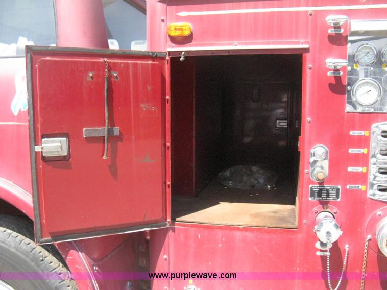 image for item D8475 1969 Ford 1000 Super Duty firetruck