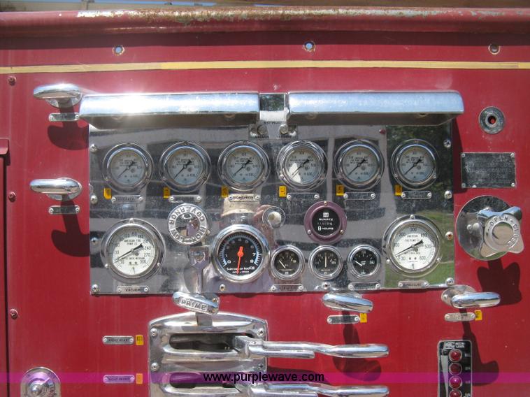image for item D8475 1969 Ford 1000 Super Duty firetruck