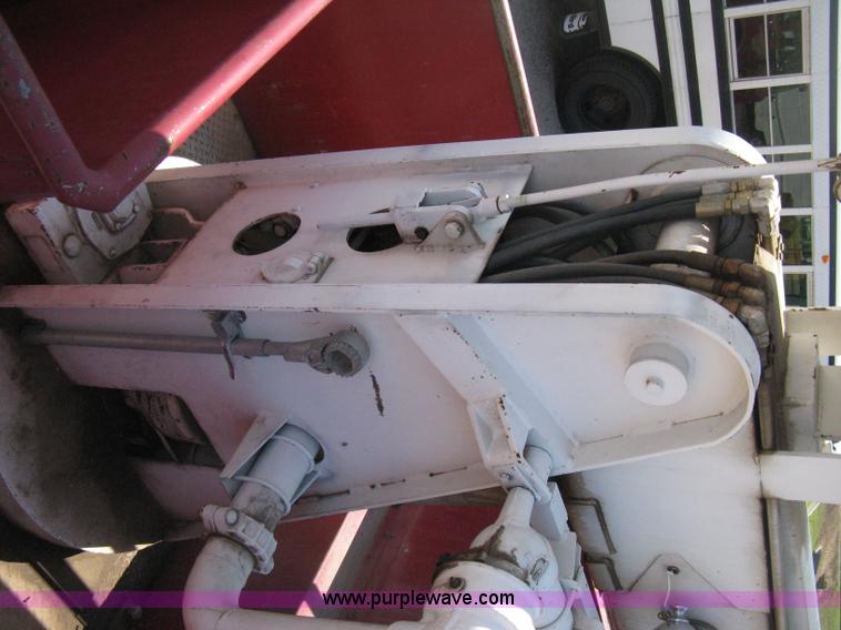 image for item D8475 1969 Ford 1000 Super Duty firetruck