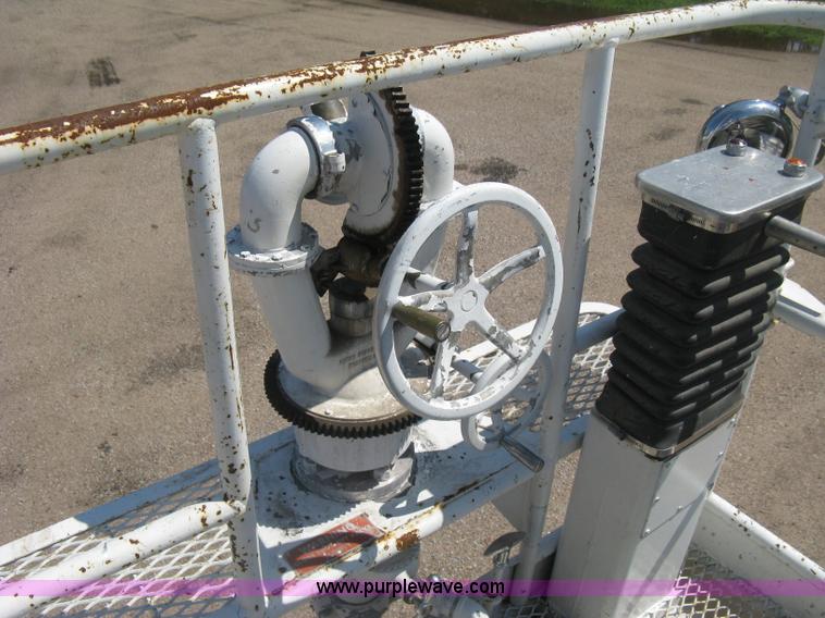 image for item D8475 1969 Ford 1000 Super Duty firetruck