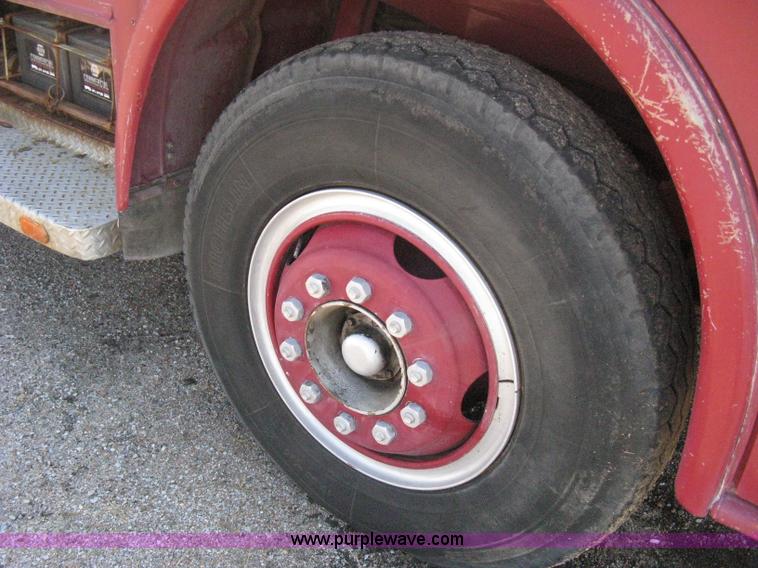 image for item D8475 1969 Ford 1000 Super Duty firetruck