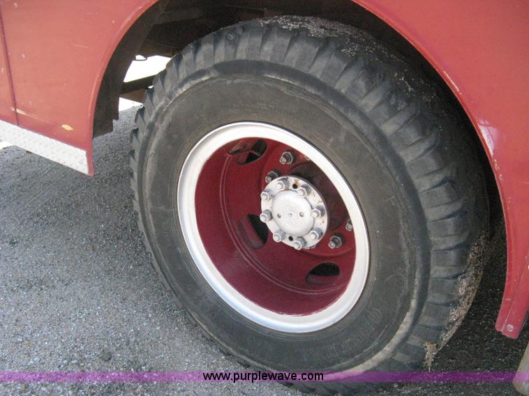 image for item D8475 1969 Ford 1000 Super Duty firetruck