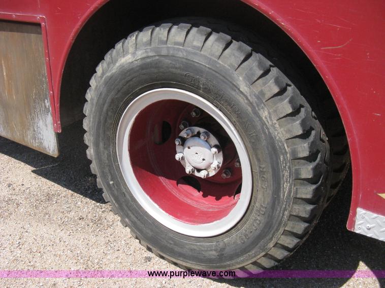 image for item D8475 1969 Ford 1000 Super Duty firetruck