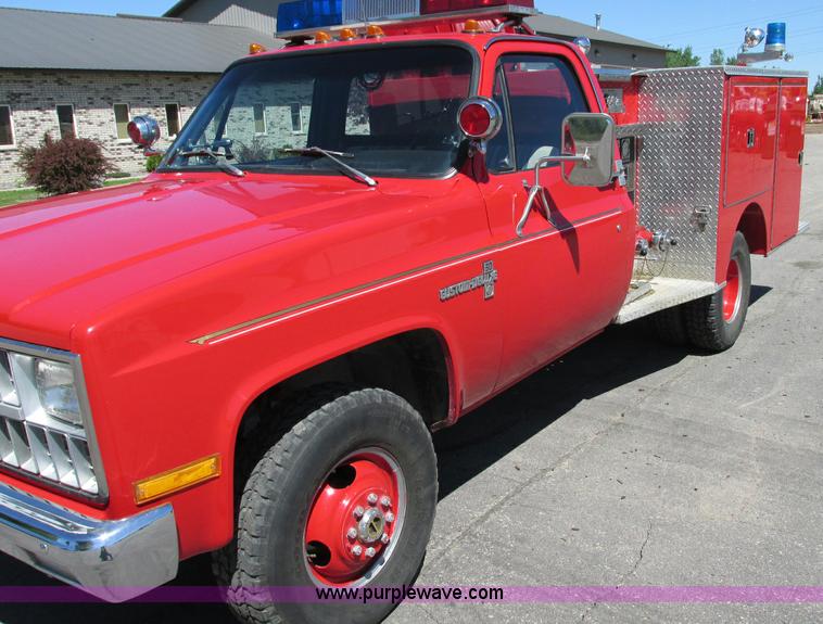 image for item E5142 1981 Chevrolet K30 firetruck