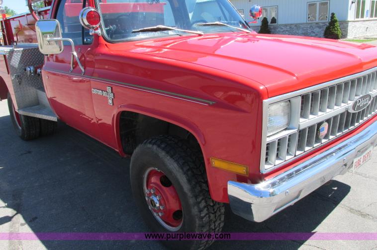 image for item E5142 1981 Chevrolet K30 firetruck