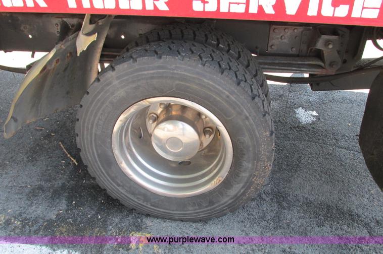 image for item E5175 1996 Chevrolet Kodiak LoPro rollback truck