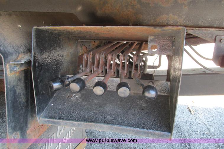 image for item E5175 1996 Chevrolet Kodiak LoPro rollback truck