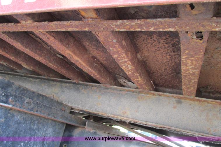 image for item E5175 1996 Chevrolet Kodiak LoPro rollback truck