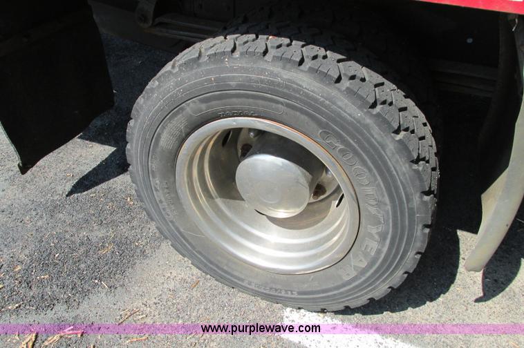 image for item E5175 1996 Chevrolet Kodiak LoPro rollback truck