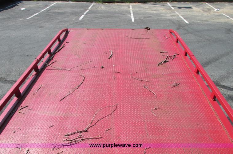 image for item E5175 1996 Chevrolet Kodiak LoPro rollback truck