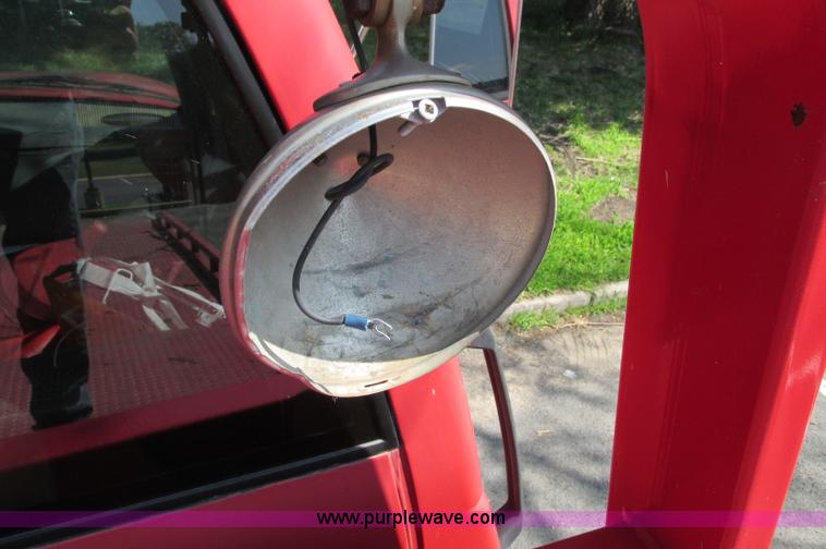 image for item E5175 1996 Chevrolet Kodiak LoPro rollback truck