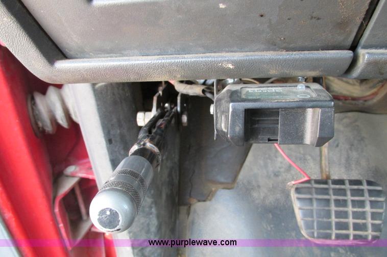 image for item E5175 1996 Chevrolet Kodiak LoPro rollback truck