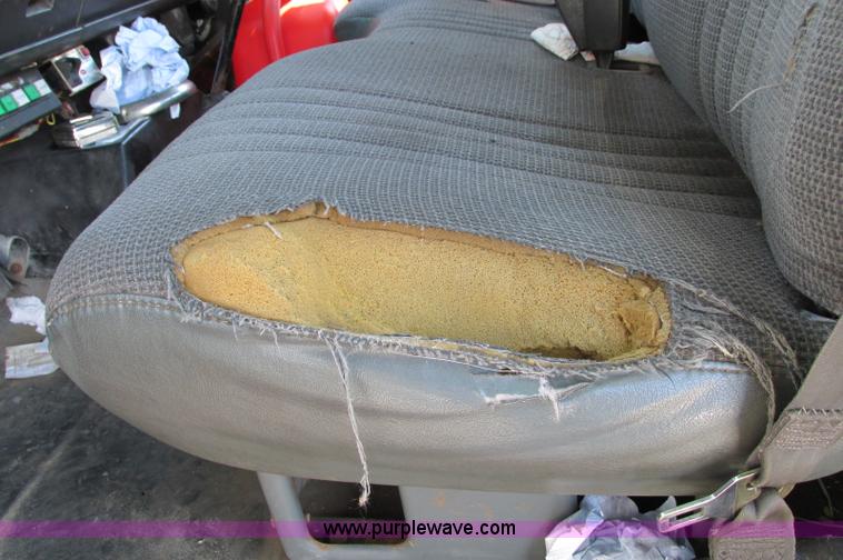 image for item E5175 1996 Chevrolet Kodiak LoPro rollback truck