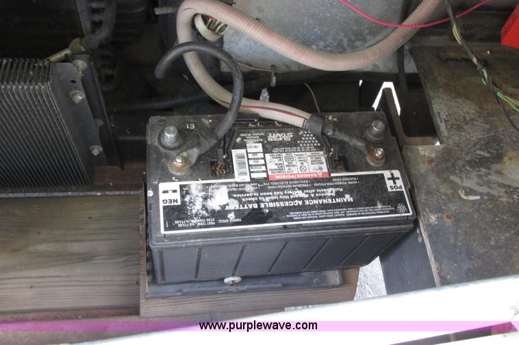 image for item E5176 1997 Georgie Boy MH P30 Pursuit motorhome