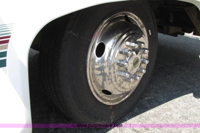 image for item E5176 1997 Georgie Boy MH P30 Pursuit motorhome