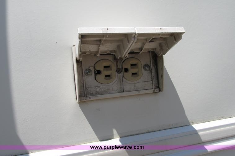 image for item E5176 1997 Georgie Boy MH P30 Pursuit motorhome