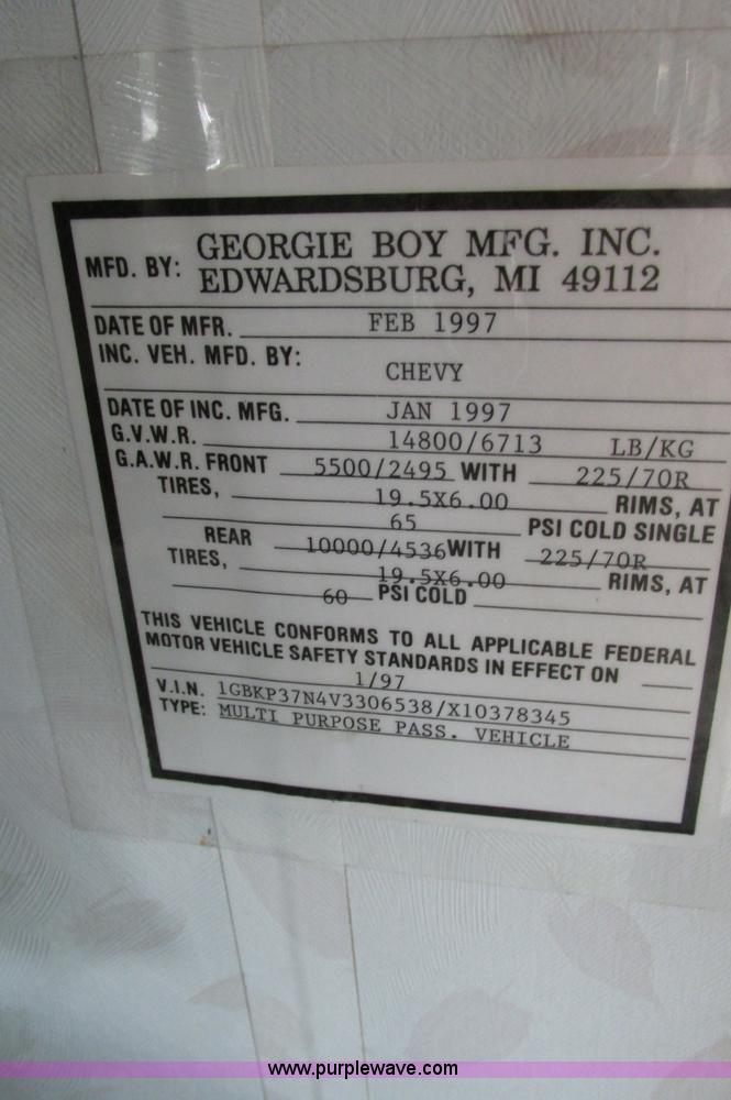 image for item E5176 1997 Georgie Boy MH P30 Pursuit motorhome