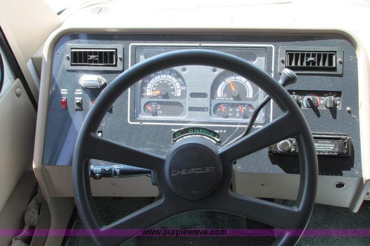 image for item E5176 1997 Georgie Boy MH P30 Pursuit motorhome