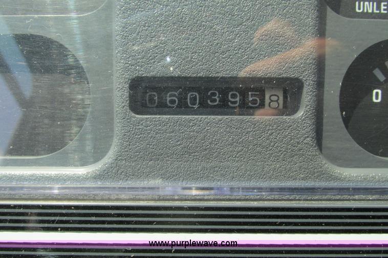 image for item E5176 1997 Georgie Boy MH P30 Pursuit motorhome