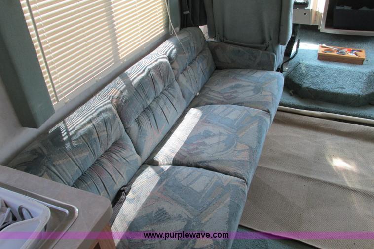 image for item E5176 1997 Georgie Boy MH P30 Pursuit motorhome