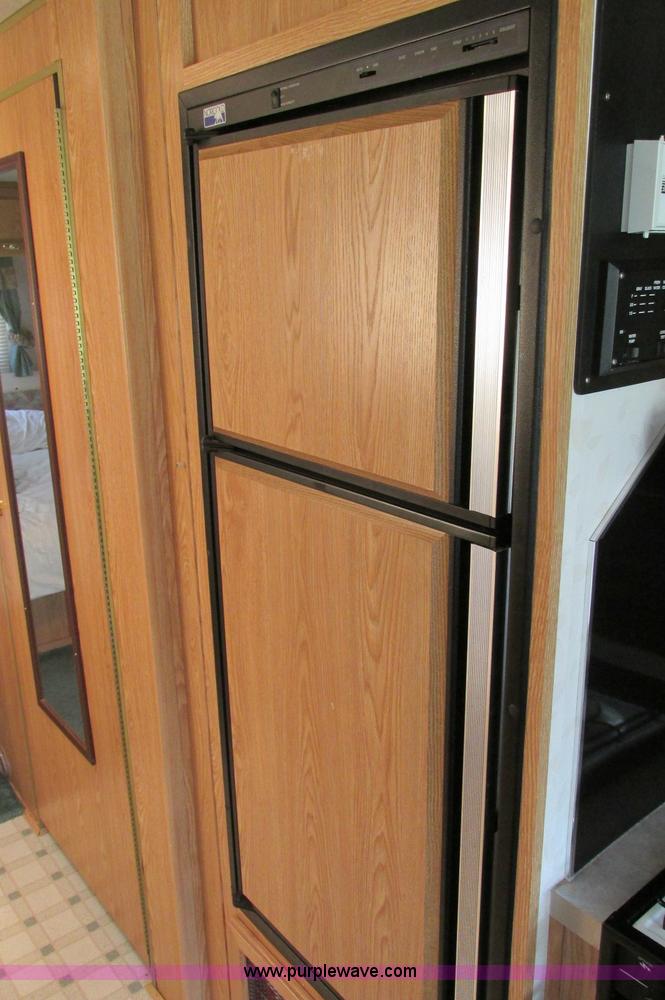 image for item E5176 1997 Georgie Boy MH P30 Pursuit motorhome