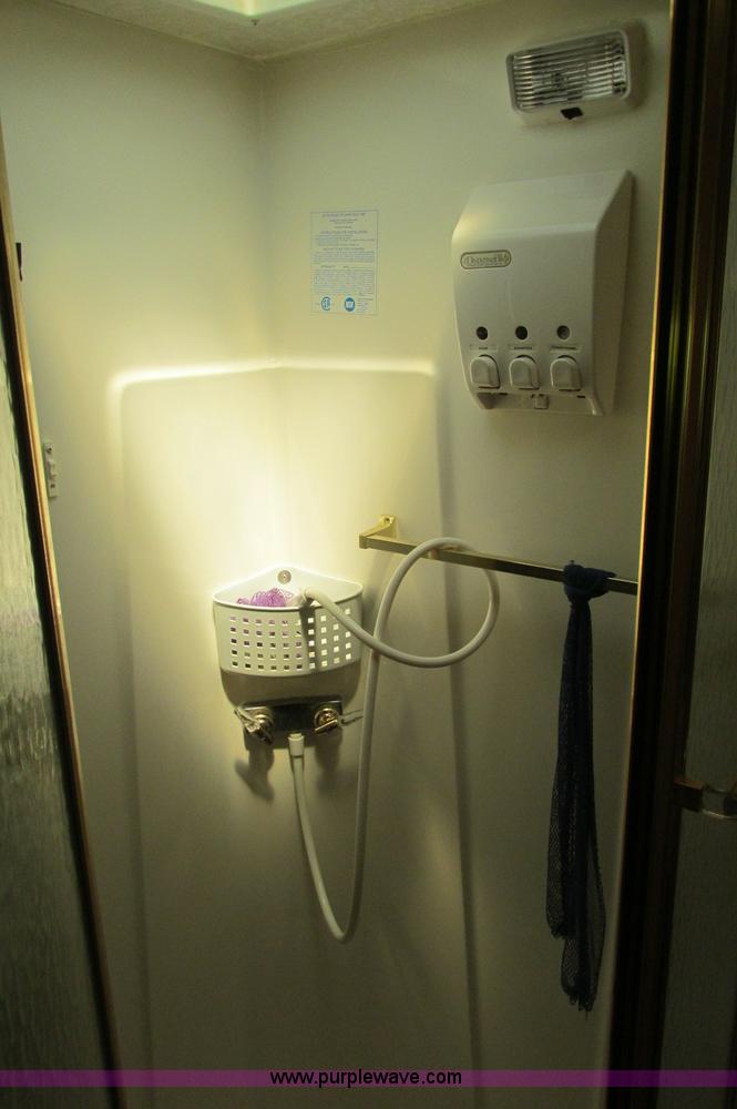 image for item E5176 1997 Georgie Boy MH P30 Pursuit motorhome