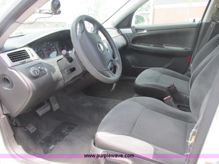 image for item E7271 2009 Chevrolet Impala Police