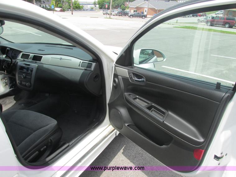 image for item E7271 2009 Chevrolet Impala Police