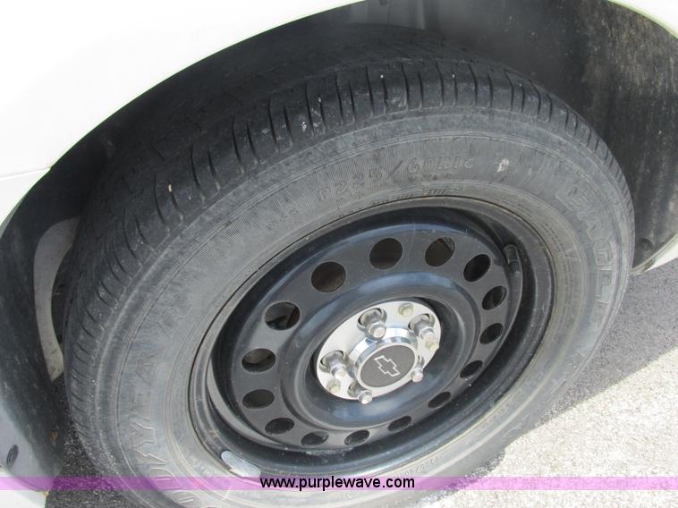 image for item E7271 2009 Chevrolet Impala Police