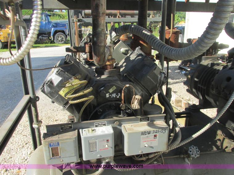 image for item E7312 Commercial refrigeration unit