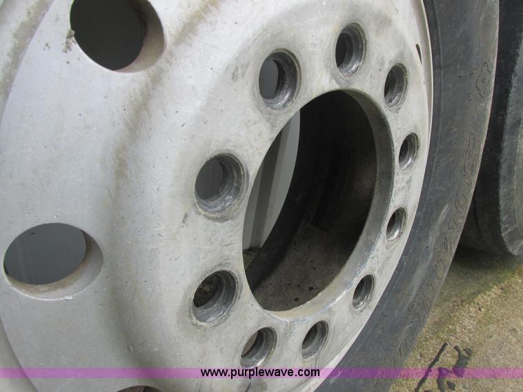 image for item E7322 (2) Sumitomo ST-718LP steer tires