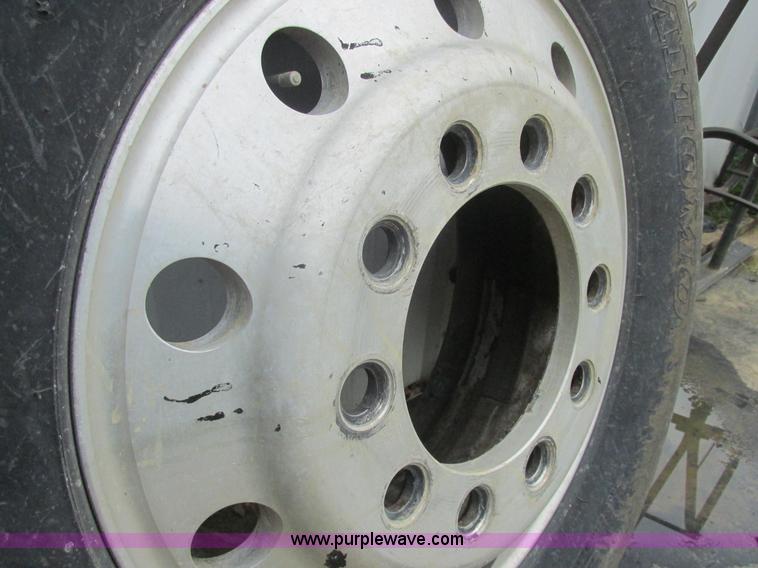 image for item E7322 (2) Sumitomo ST-718LP steer tires