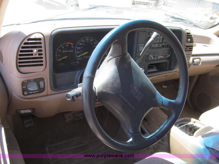 image for item F5073 1995 GMC Sierra 2500 Club Coupe pickup truck