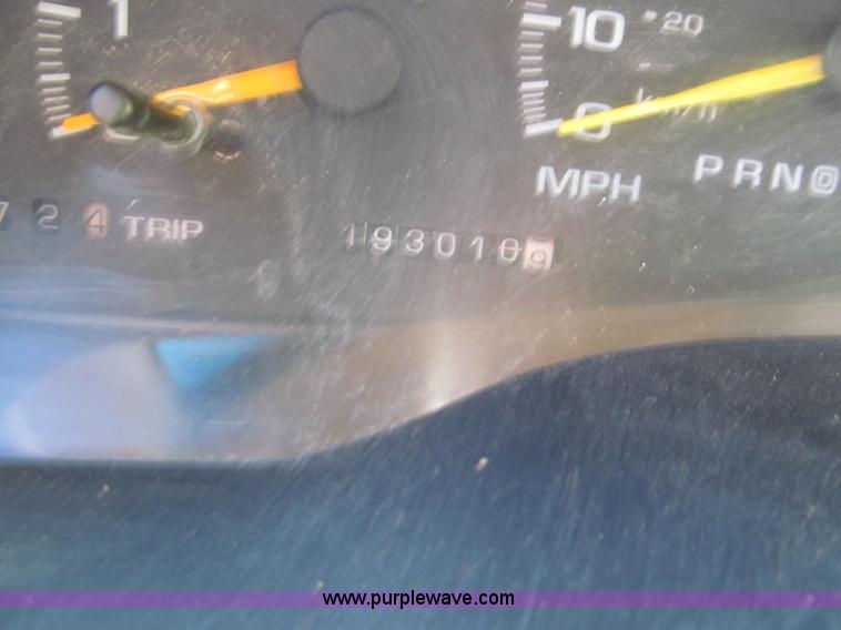 image for item F5073 1995 GMC Sierra 2500 Club Coupe pickup truck