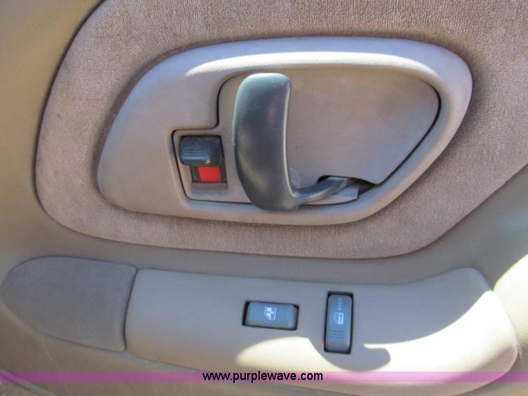 image for item F5073 1995 GMC Sierra 2500 Club Coupe pickup truck