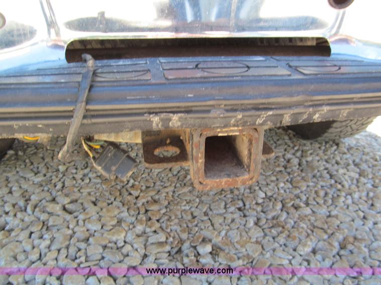 image for item F5073 1995 GMC Sierra 2500 Club Coupe pickup truck