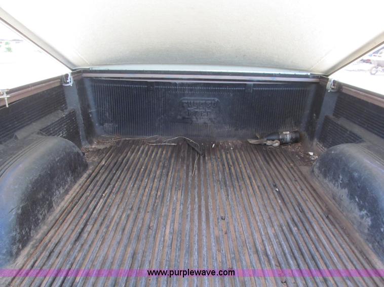 image for item F5073 1995 GMC Sierra 2500 Club Coupe pickup truck