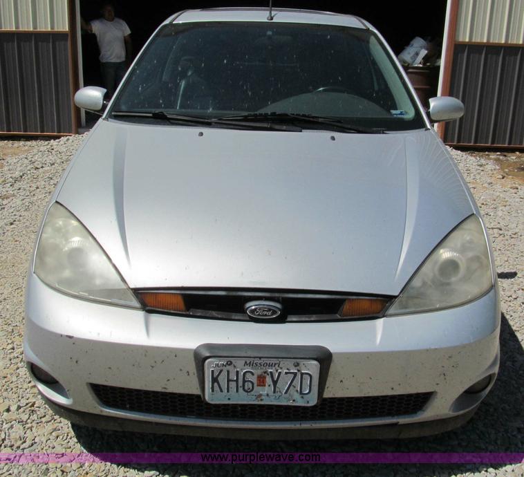 image for item F5074 2004 Ford Focus ZX3 SVT