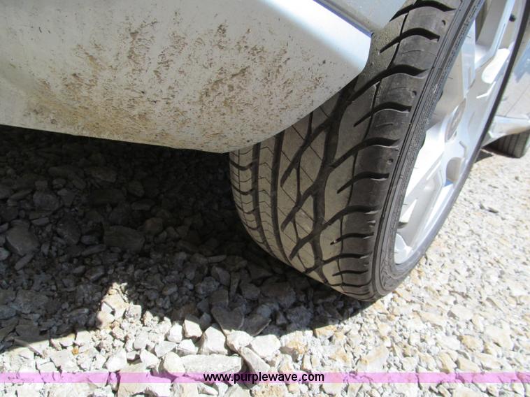 image for item F5074 2004 Ford Focus ZX3 SVT