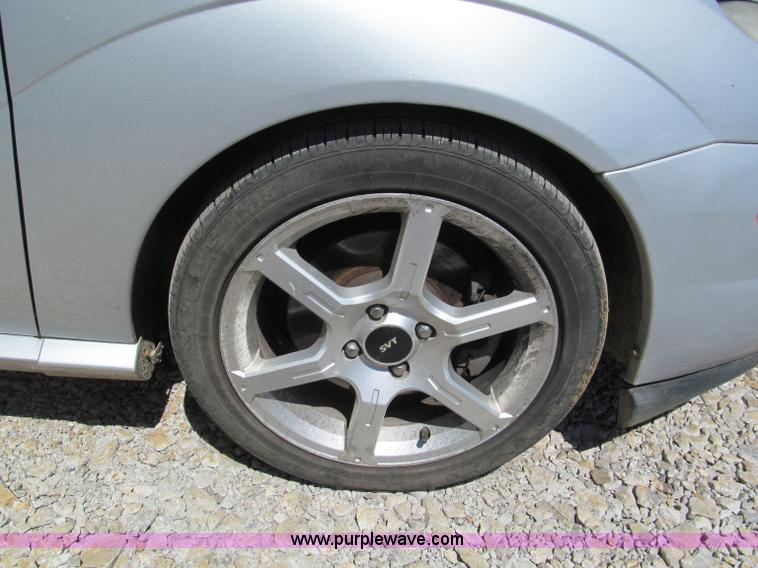image for item F5074 2004 Ford Focus ZX3 SVT