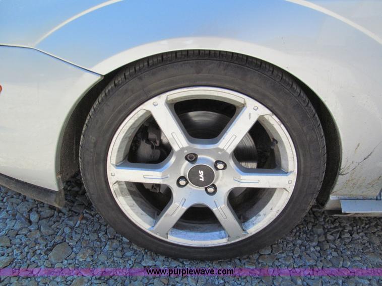 image for item F5074 2004 Ford Focus ZX3 SVT