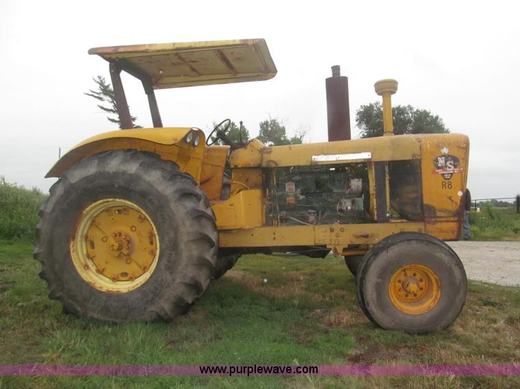image for item F7054 John Deere 700 tractor
