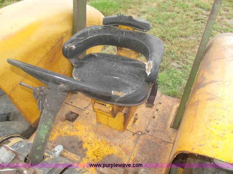 image for item F7054 John Deere 700 tractor