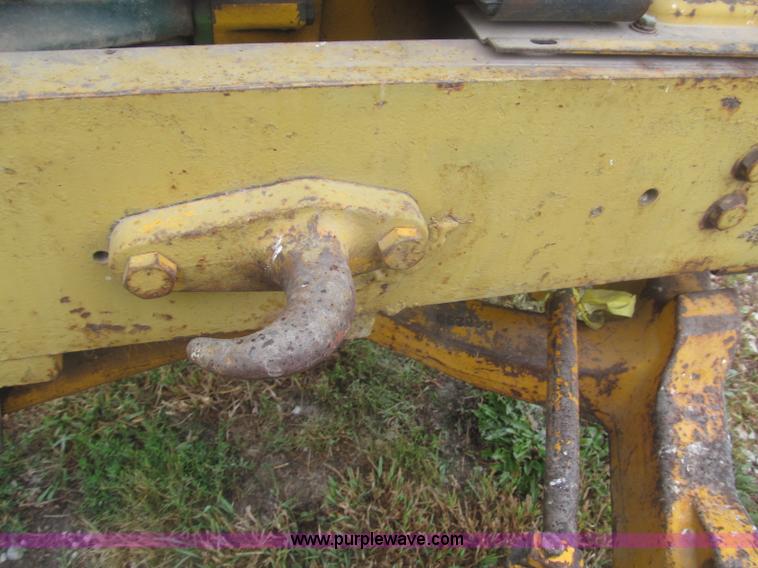 image for item F7054 John Deere 700 tractor