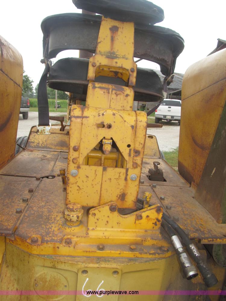 image for item F7054 John Deere 700 tractor