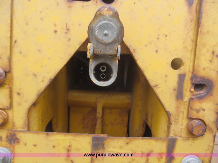 image for item F7054 John Deere 700 tractor