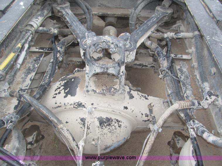 image for item F7055 2006 Kenworth T800 semi truck