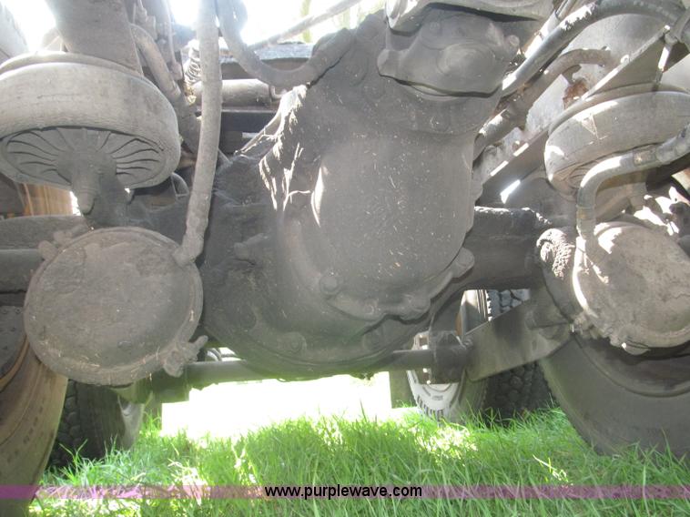 image for item F7075 2000 Kenworth W900 semi truck